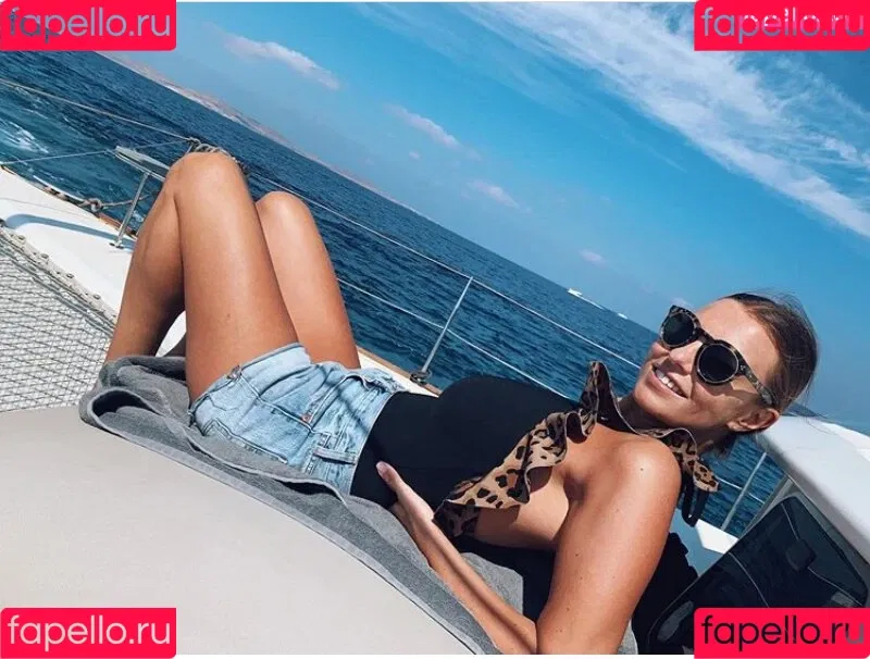 Laura Wontorra / LauraWontorra / laura_wontorra / laurachesnok Onlyfans Photo Gallery 