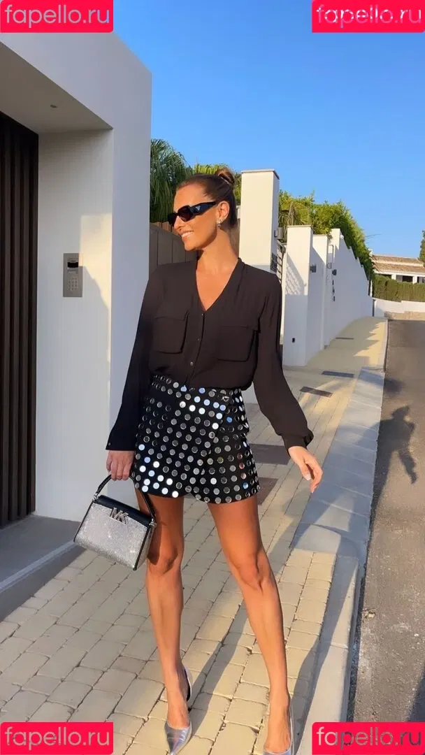 Laura Wontorra / LauraWontorra / laura_wontorra / laurachesnok Onlyfans Photo Gallery 