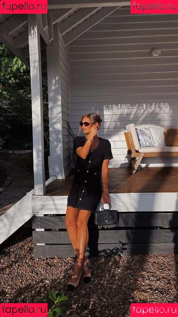 Laura Wontorra / LauraWontorra / laura_wontorra / laurachesnok Onlyfans Photo Gallery 