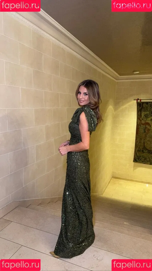 Laura Wontorra / LauraWontorra / laura_wontorra / laurachesnok Onlyfans Photo Gallery 