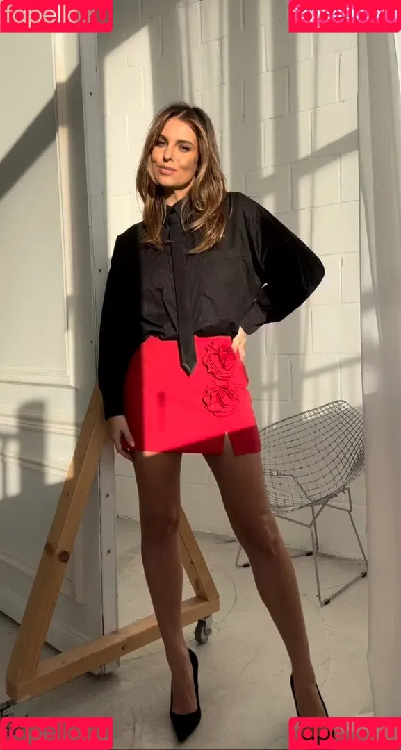 Laura Wontorra / LauraWontorra / laura_wontorra / laurachesnok Onlyfans Photo Gallery 