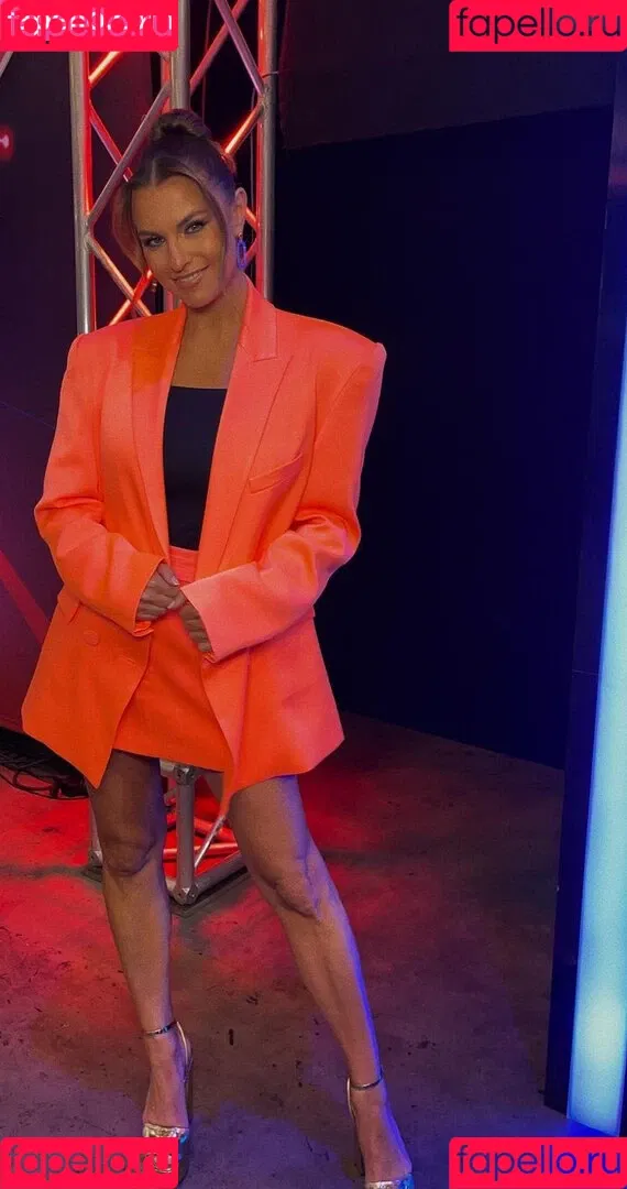 Laura Wontorra / LauraWontorra / laura_wontorra / laurachesnok Onlyfans Photo Gallery 