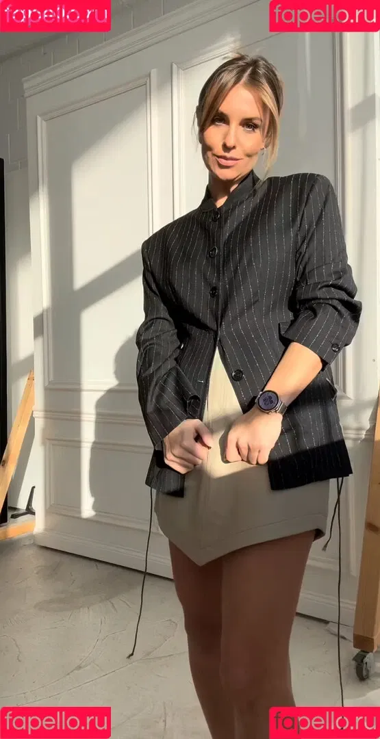 Laura Wontorra / LauraWontorra / laura_wontorra / laurachesnok Onlyfans Photo Gallery 