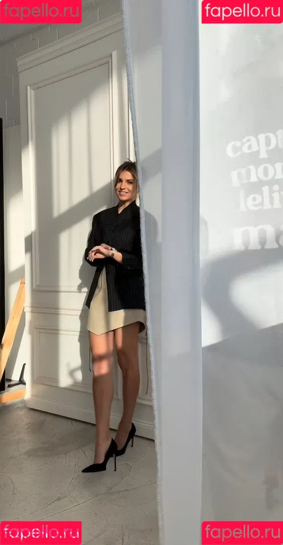 Laura Wontorra / LauraWontorra / laura_wontorra / laurachesnok Onlyfans Photo Gallery 