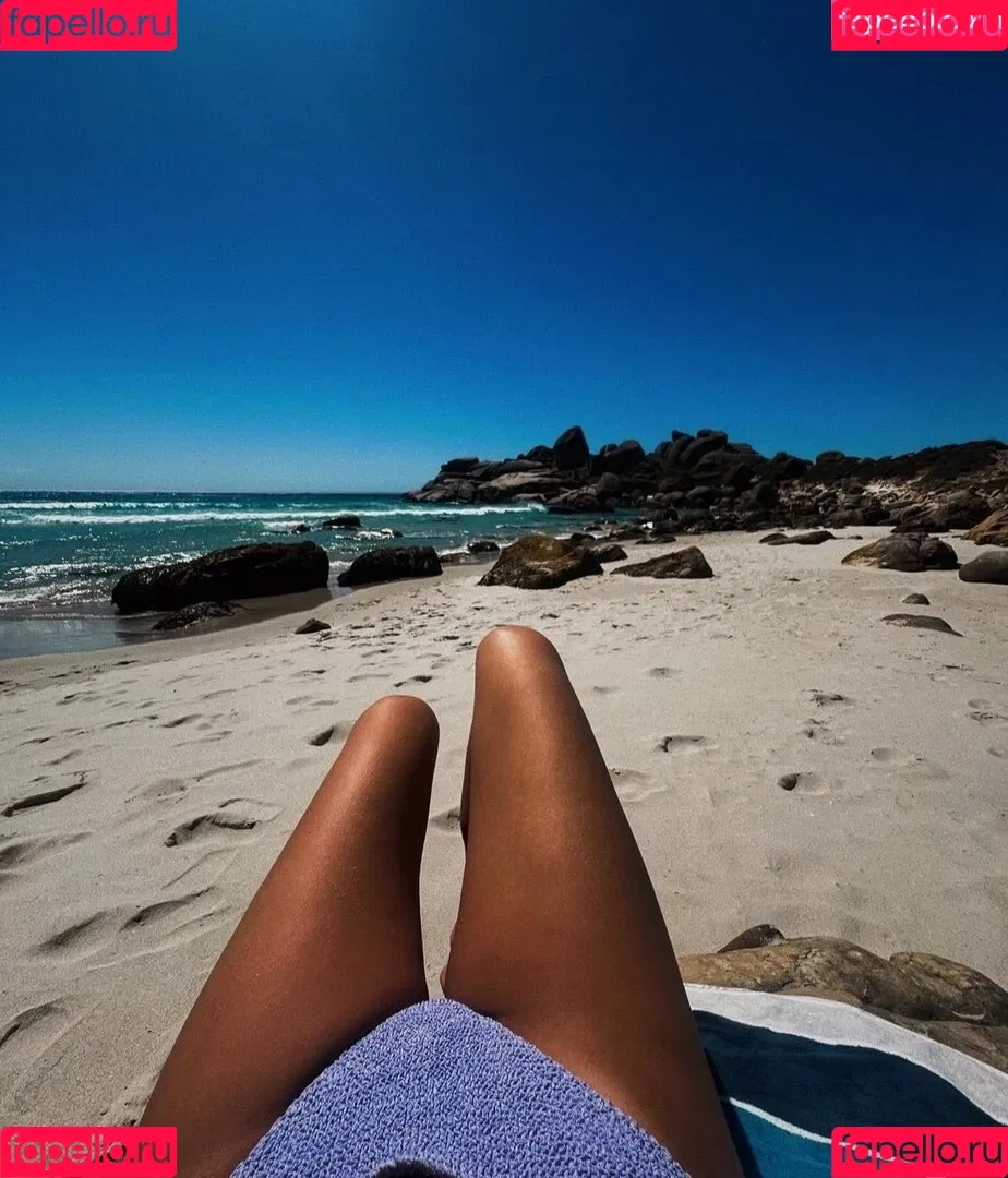 Laura Wontorra / LauraWontorra / laura_wontorra / laurachesnok Onlyfans Photo Gallery 