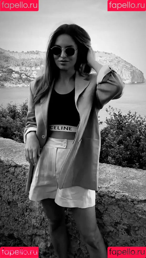 Laura Wontorra / LauraWontorra / laura_wontorra / laurachesnok Onlyfans Photo Gallery 