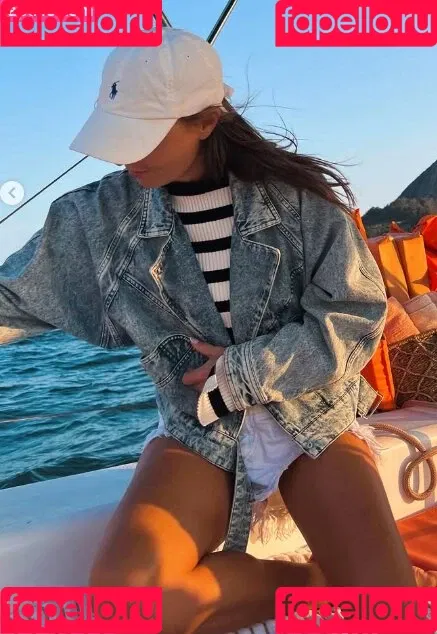 Laura Wontorra / LauraWontorra / laura_wontorra / laurachesnok Onlyfans Photo Gallery 