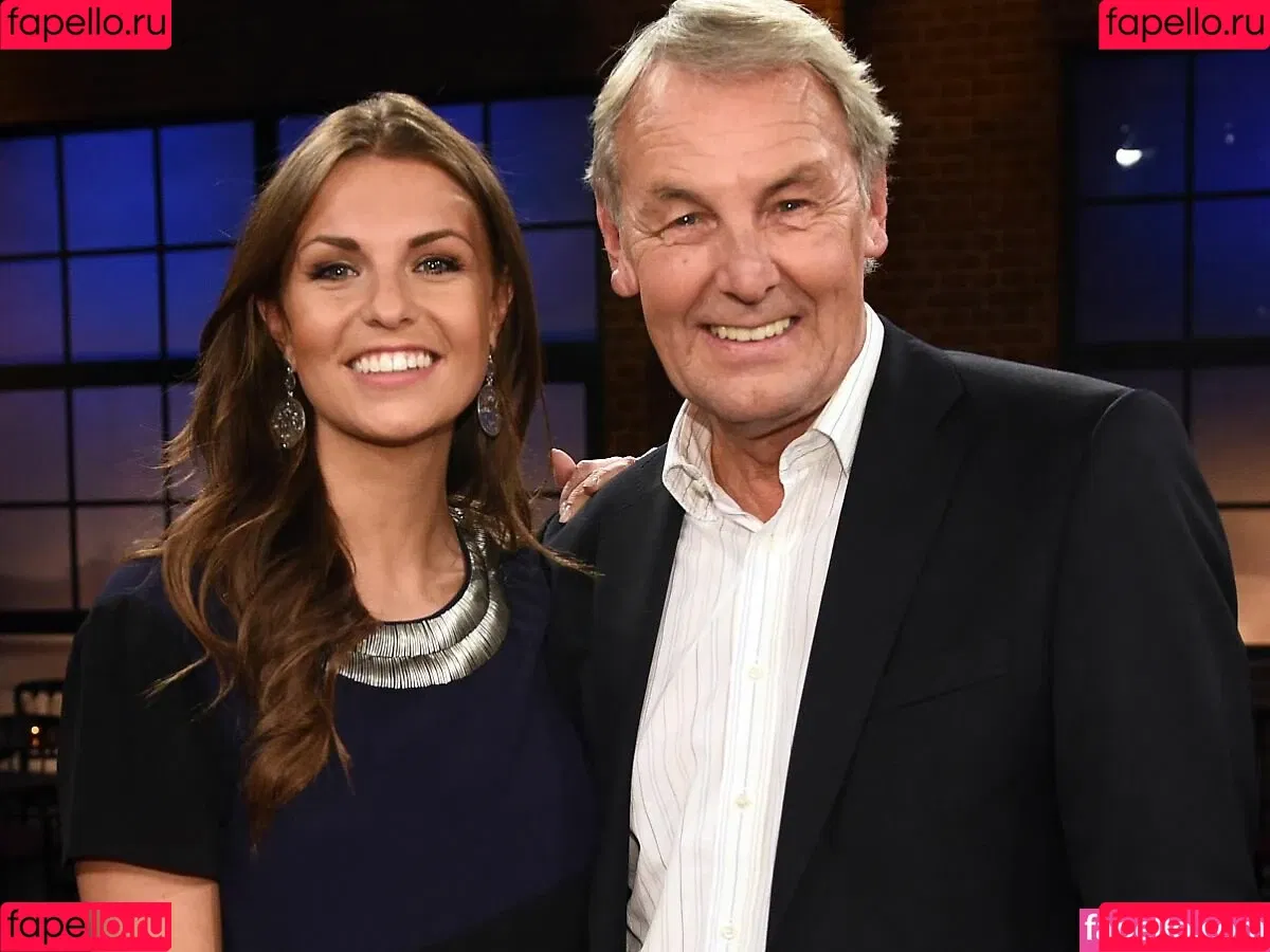 Laura Wontorra / LauraWontorra / laura_wontorra / laurachesnok Onlyfans Photo Gallery 