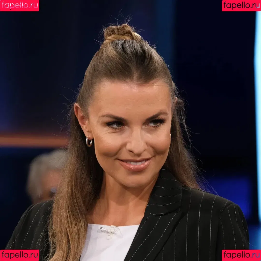 Laura Wontorra / LauraWontorra / laura_wontorra / laurachesnok Onlyfans Photo Gallery 