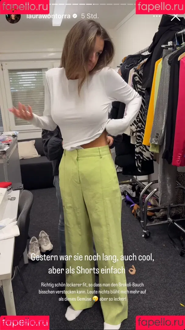 Laura Wontorra / LauraWontorra / laura_wontorra / laurachesnok Onlyfans Photo Gallery 