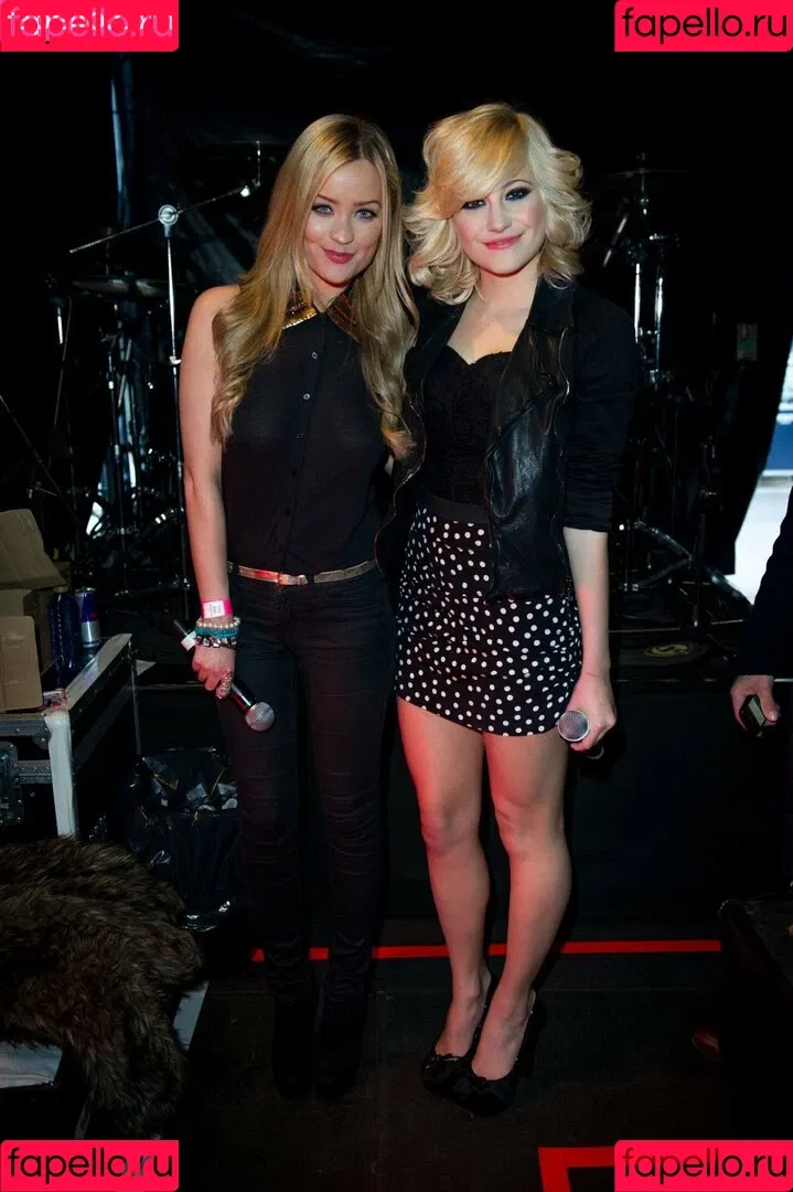 Laura Whitmore / thewhitmore Onlyfans Photo Gallery 