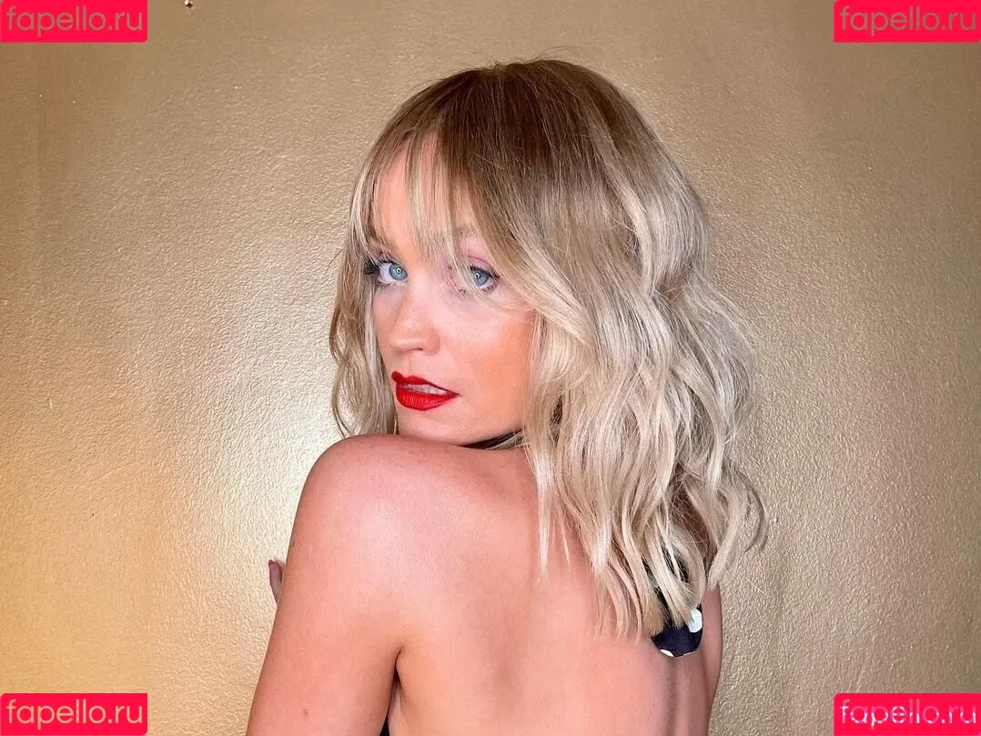 Laura Whitmore / thewhitmore Onlyfans Photo Gallery 