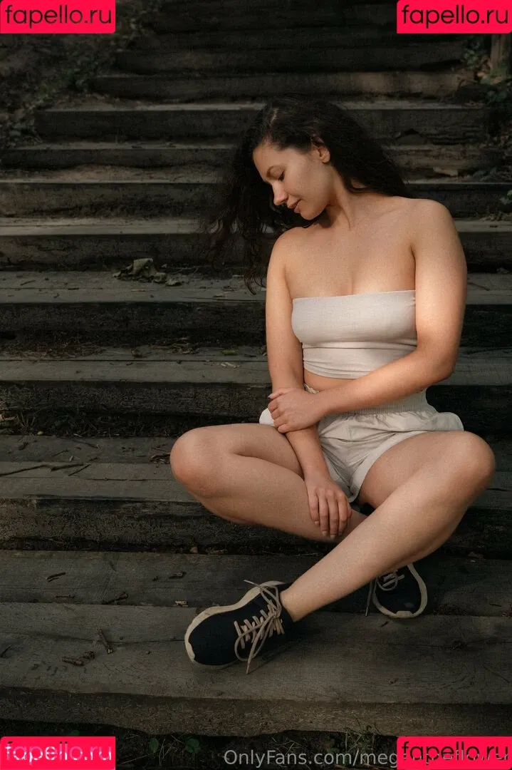 megan_the_flower / megantheflower Onlyfans Photo Gallery 