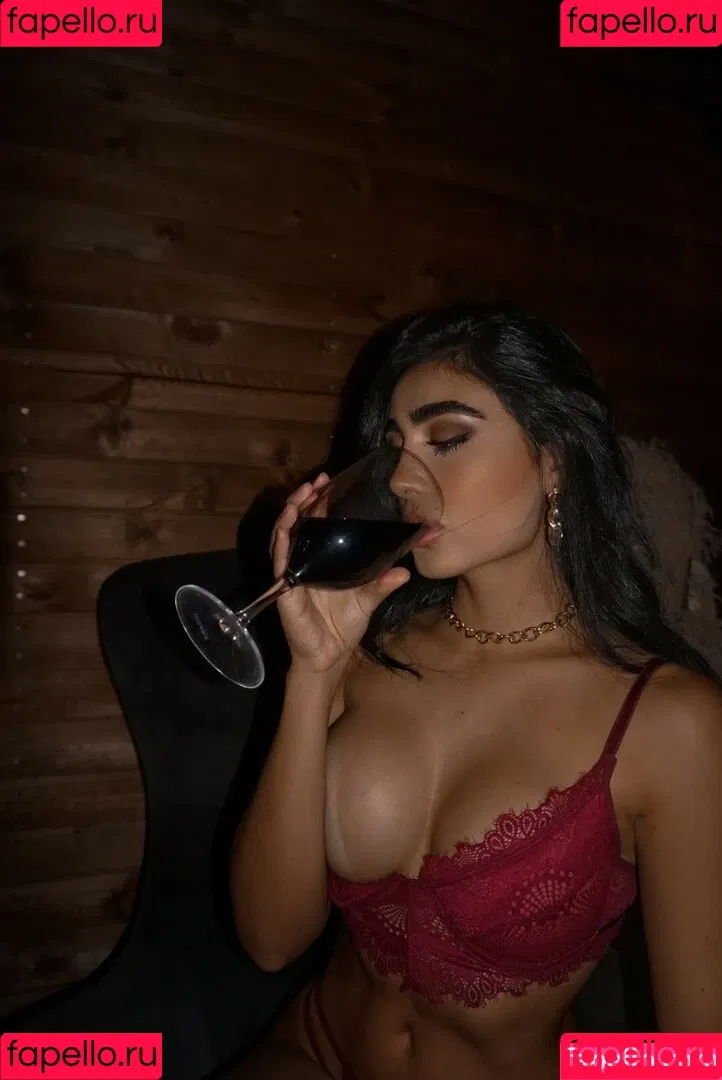 Sara Lievano / SaraLievano Onlyfans Photo Gallery 