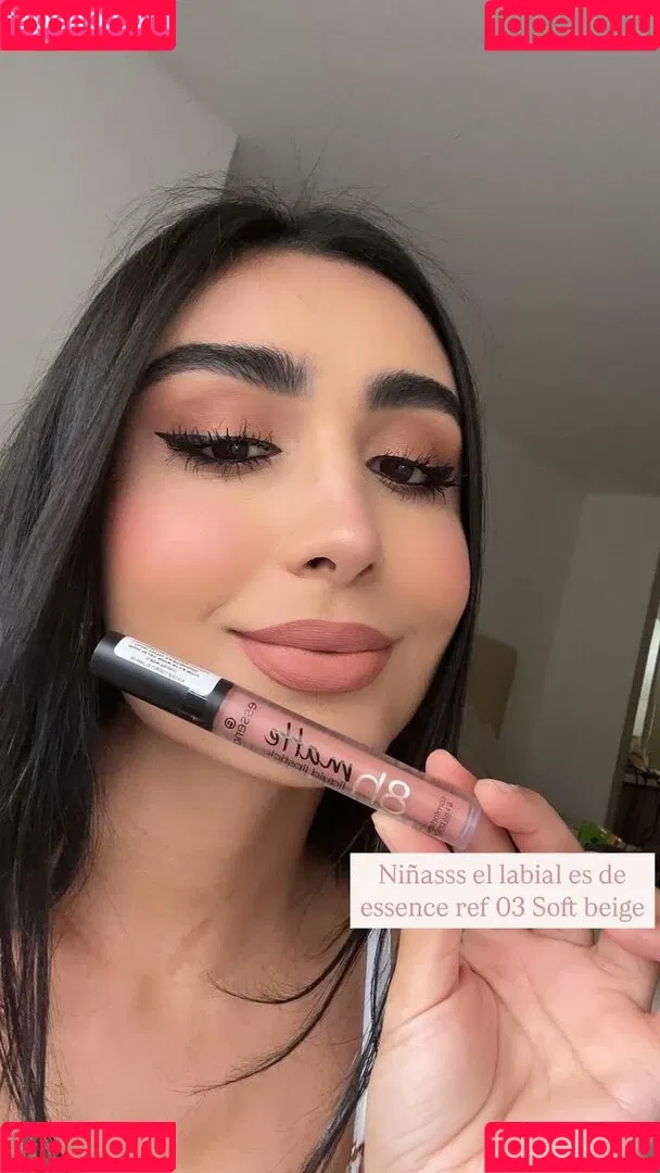 Sara Lievano / SaraLievano Onlyfans Photo Gallery 