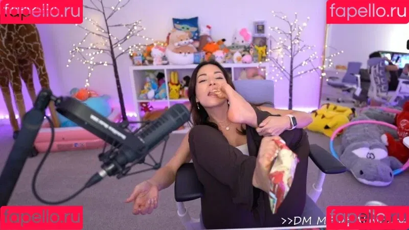 Alinity / alinitydivine Onlyfans Photo Gallery 