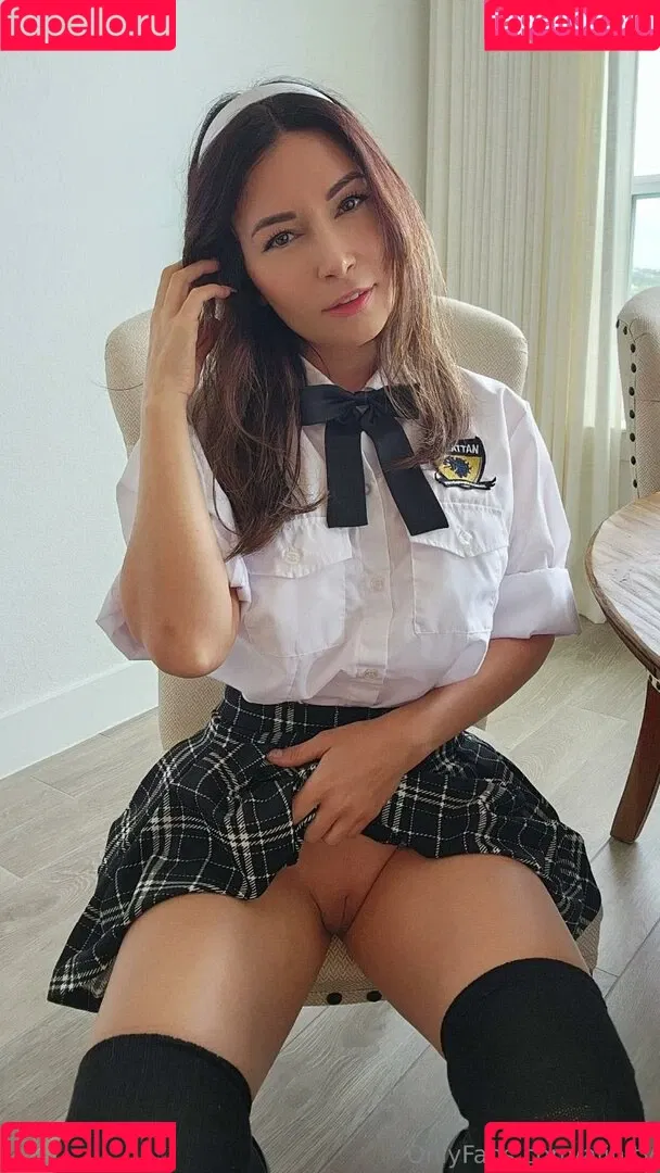 Alinity / alinitydivine Onlyfans Photo Gallery 