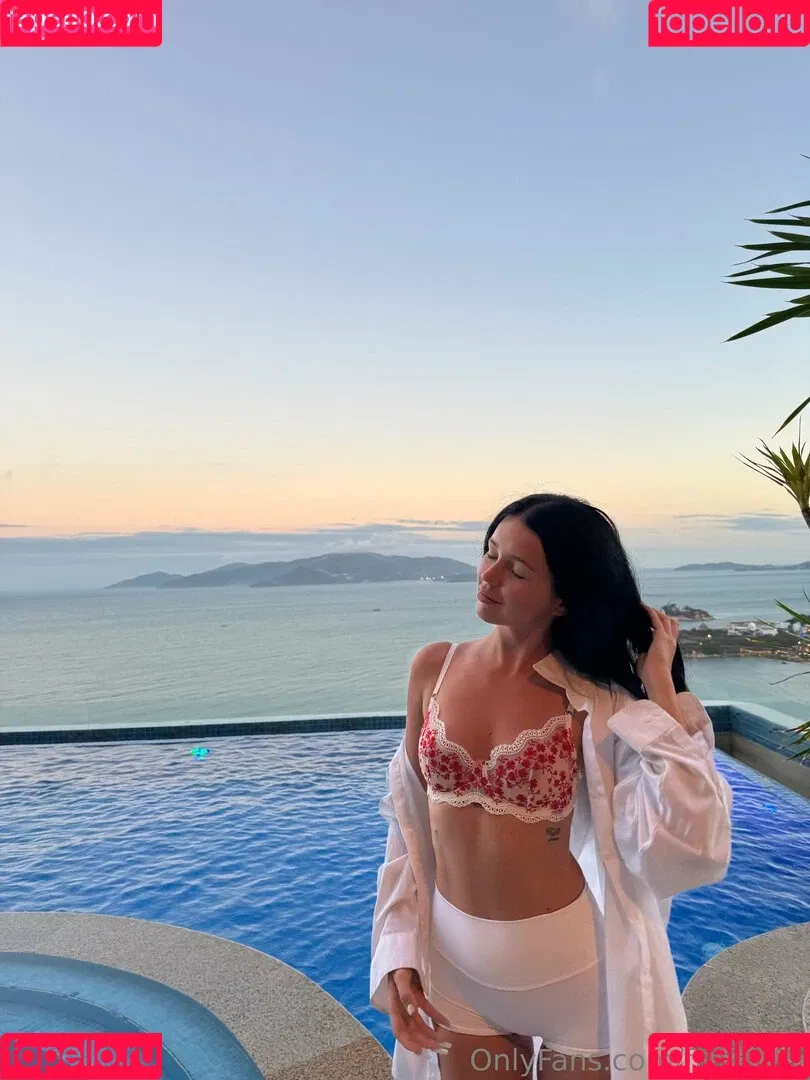 kerriskyy Onlyfans Photo Gallery 