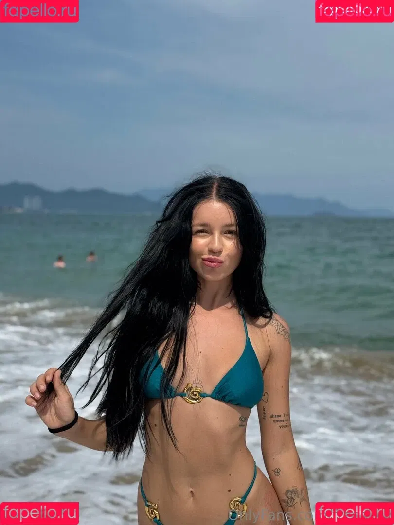 kerriskyy Onlyfans Photo Gallery 