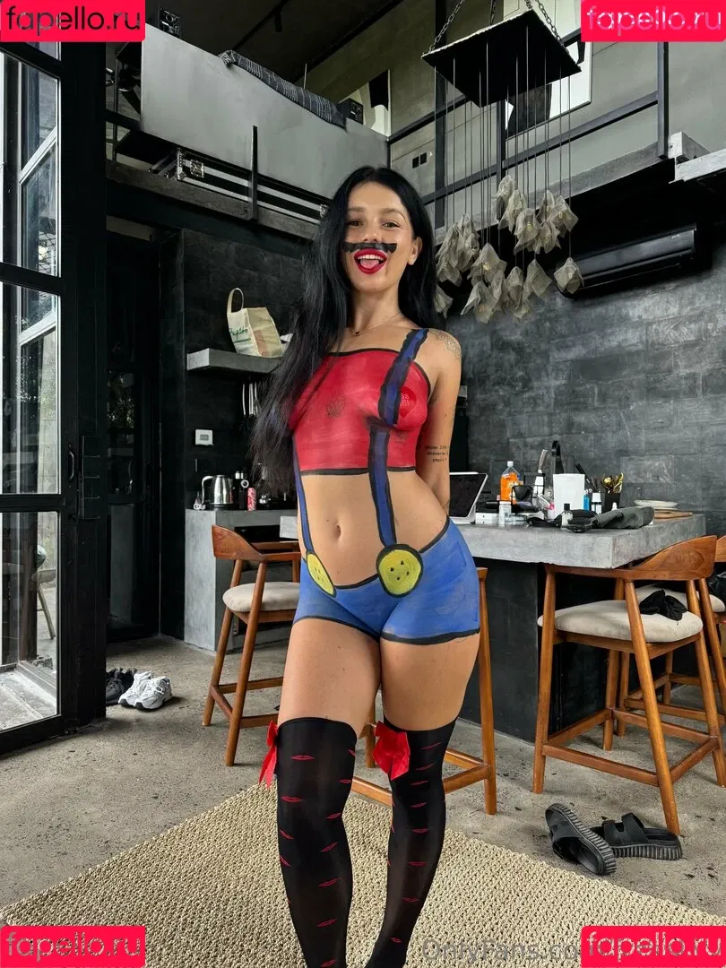 kerriskyy Onlyfans Photo Gallery 