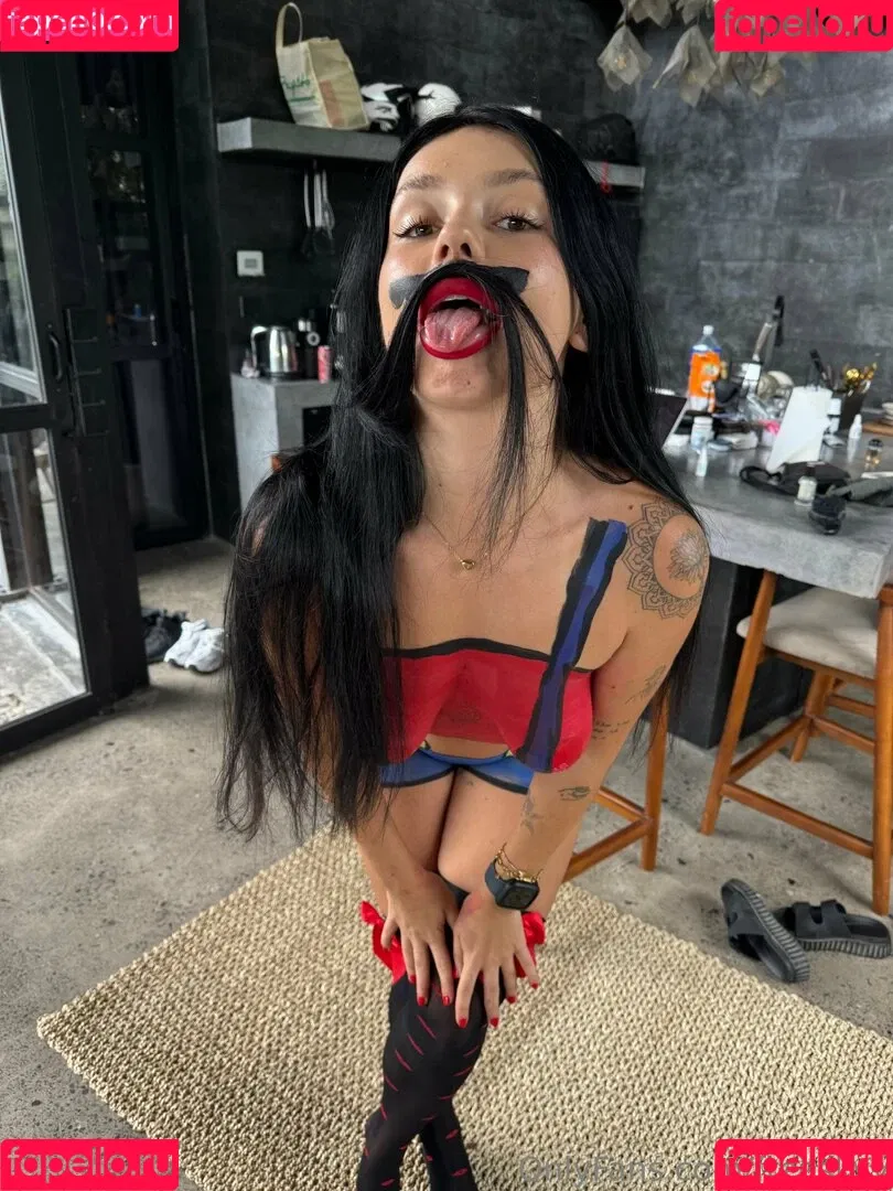 kerriskyy Onlyfans Photo Gallery 