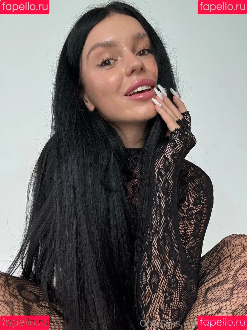 kerriskyy Onlyfans Photo Gallery 