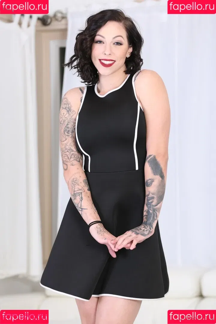 Harlow Harrison / bang.harlow / bangharlow Onlyfans Photo Gallery 