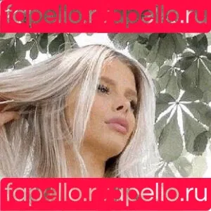 Larissa Neumann / tigerlariz Onlyfans Photo Gallery 