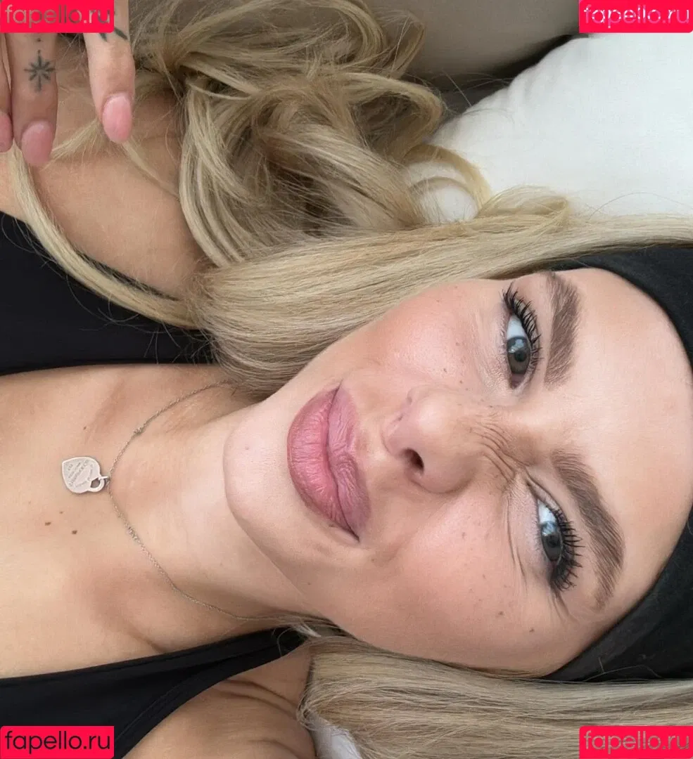 Larissa Neumann / tigerlariz Onlyfans Photo Gallery 