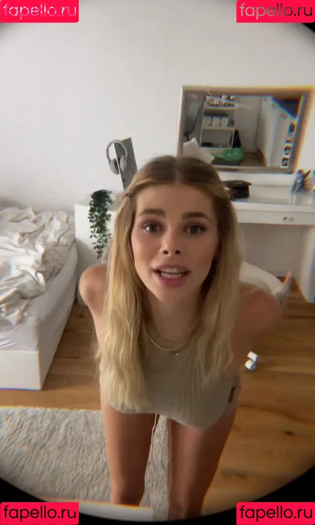 Larissa Neumann / tigerlariz Onlyfans Photo Gallery 