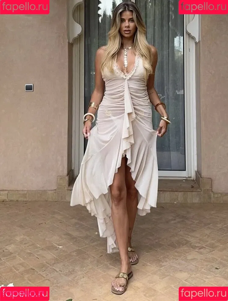 Larissa Neumann / tigerlariz Onlyfans Photo Gallery 