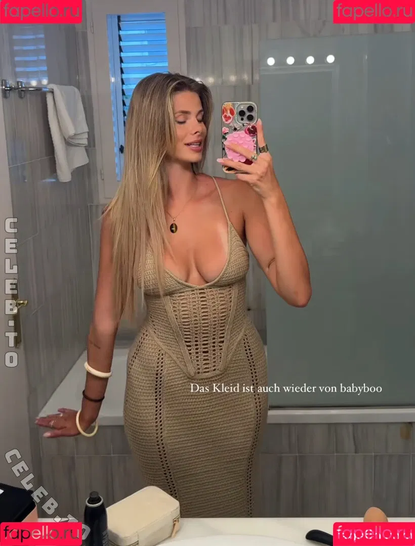 Larissa Neumann / tigerlariz Onlyfans Photo Gallery 