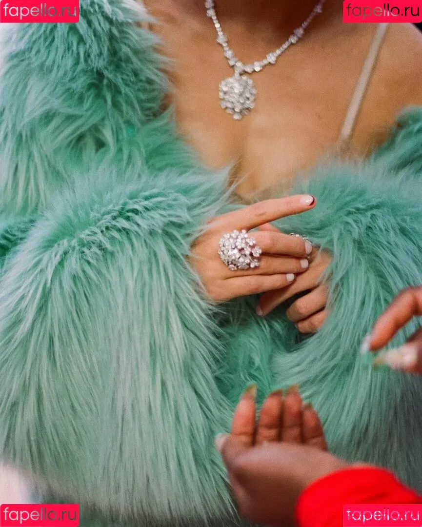 Naomi Scott / naomigscott Onlyfans Photo Gallery 