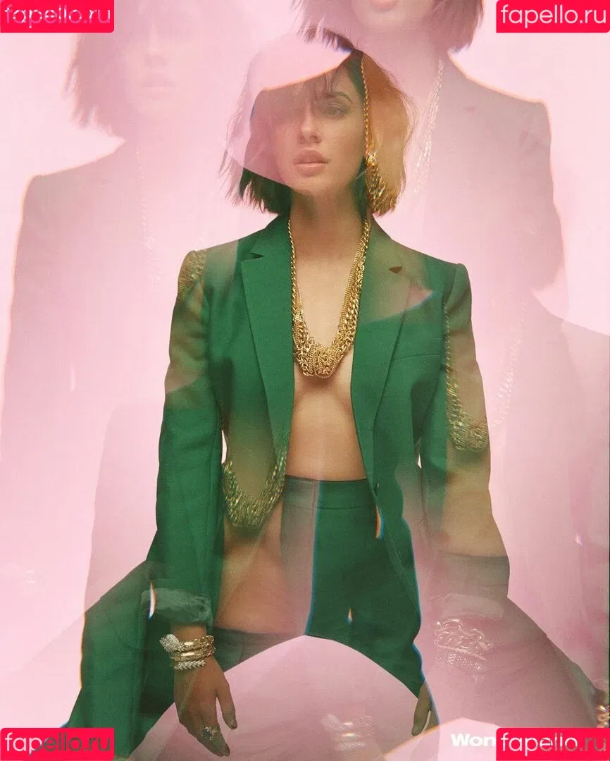 Naomi Scott / naomigscott Onlyfans Photo Gallery 