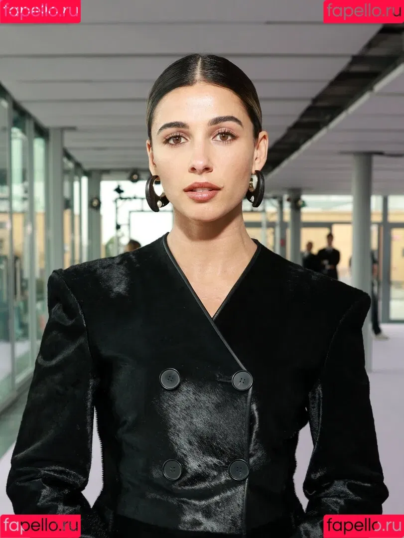 Naomi Scott / naomigscott Onlyfans Photo Gallery 