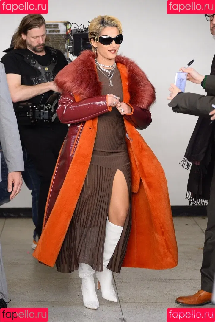 Naomi Scott / naomigscott Onlyfans Photo Gallery 