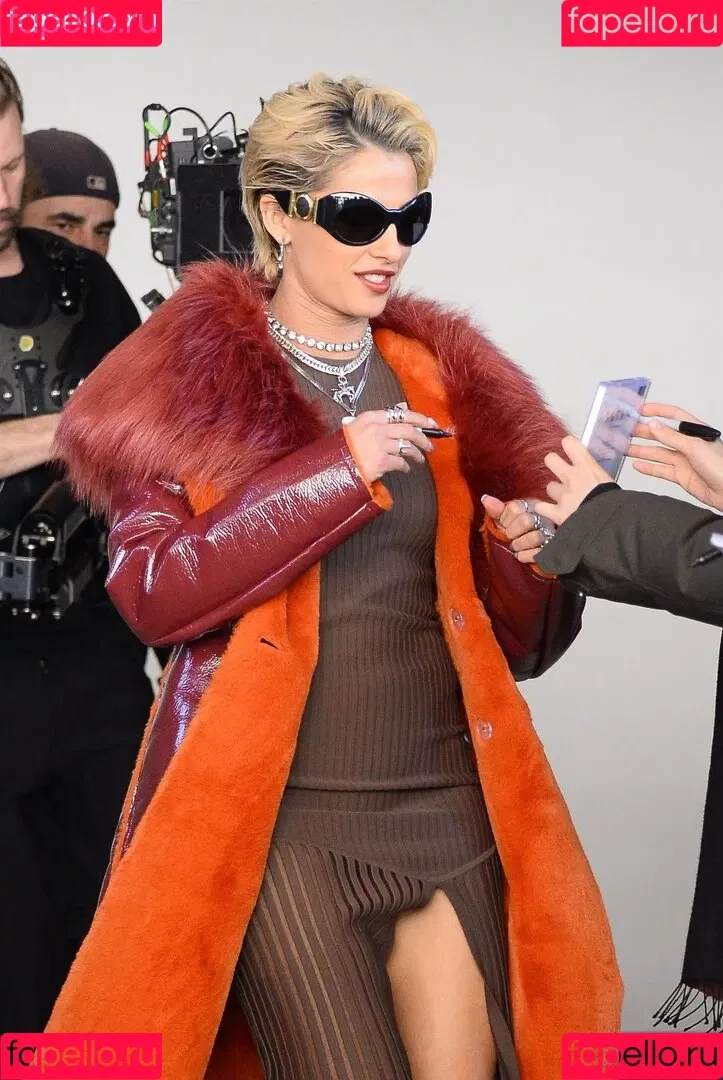 Naomi Scott / naomigscott Onlyfans Photo Gallery 