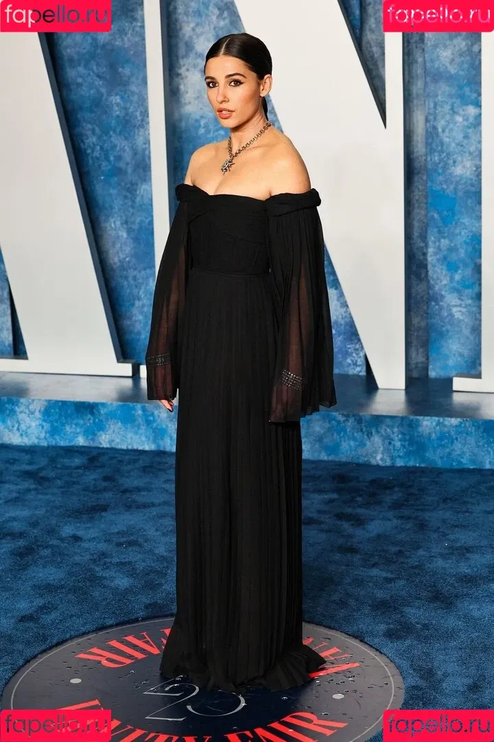 Naomi Scott / naomigscott Onlyfans Photo Gallery 