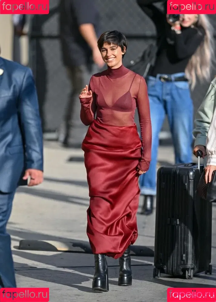 Naomi Scott / naomigscott Onlyfans Photo Gallery 