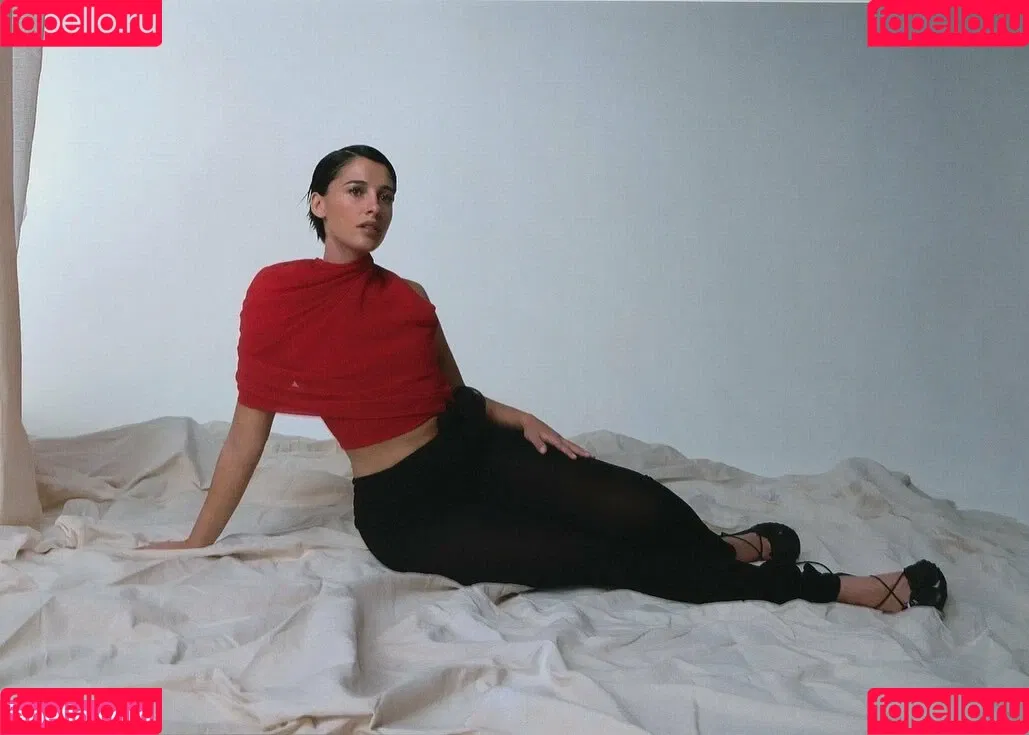 Naomi Scott / naomigscott Onlyfans Photo Gallery 