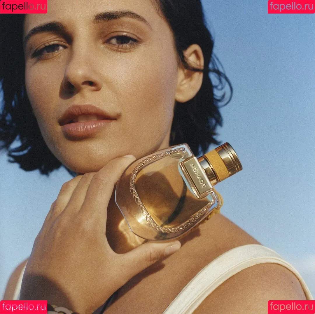 Naomi Scott / naomigscott Onlyfans Photo Gallery 