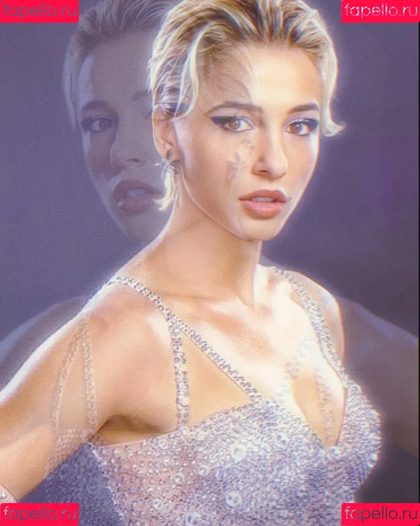 Naomi Scott / naomigscott Onlyfans Photo Gallery 