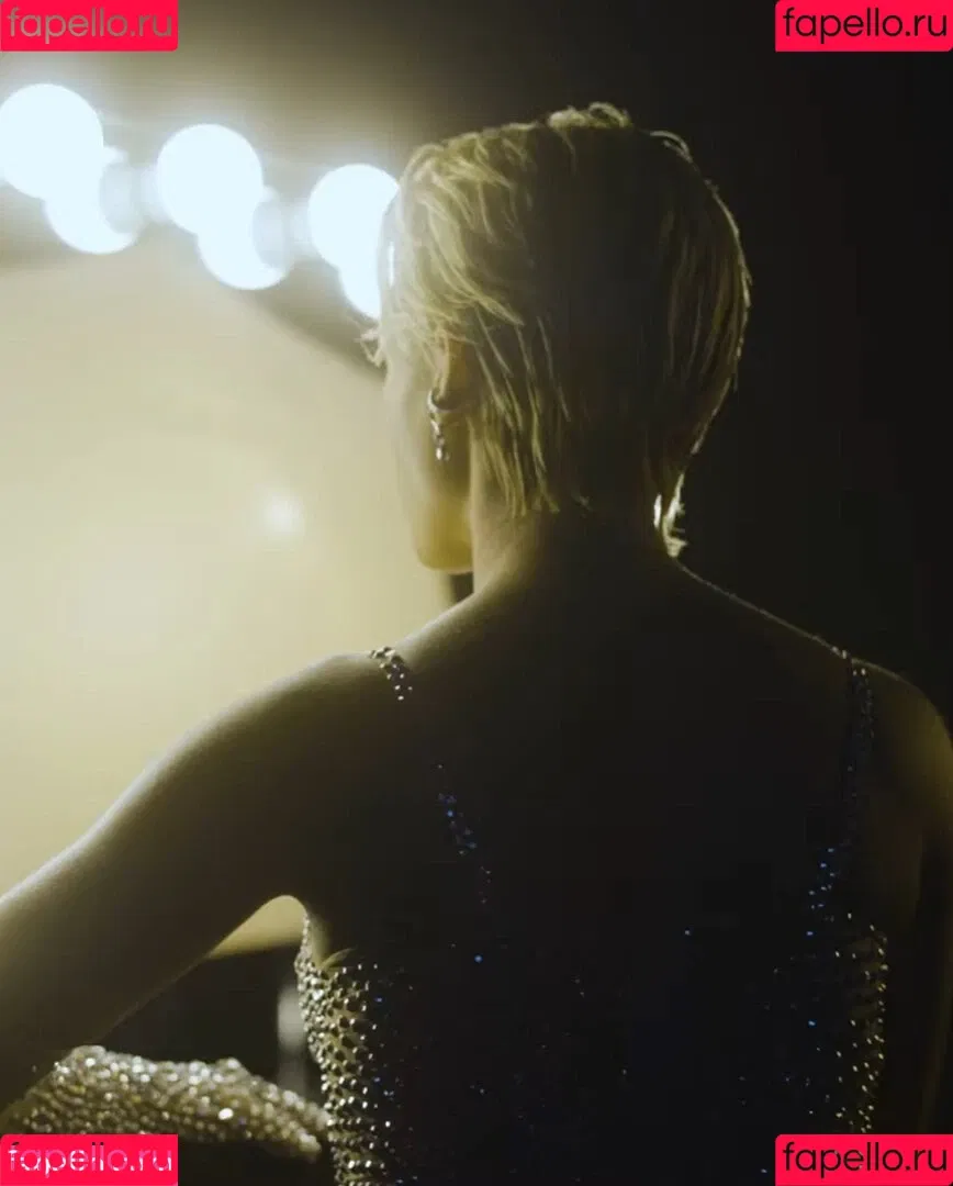 Naomi Scott / naomigscott Onlyfans Photo Gallery 