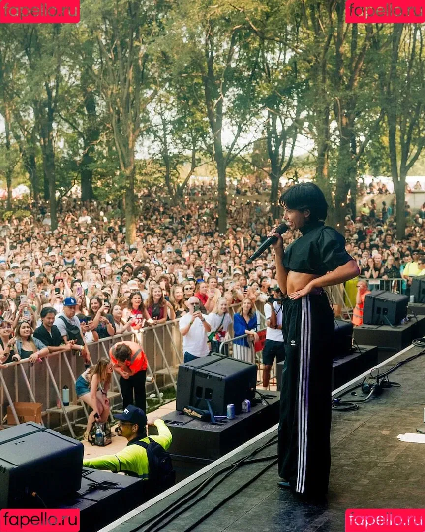 Naomi Scott / naomigscott Onlyfans Photo Gallery 