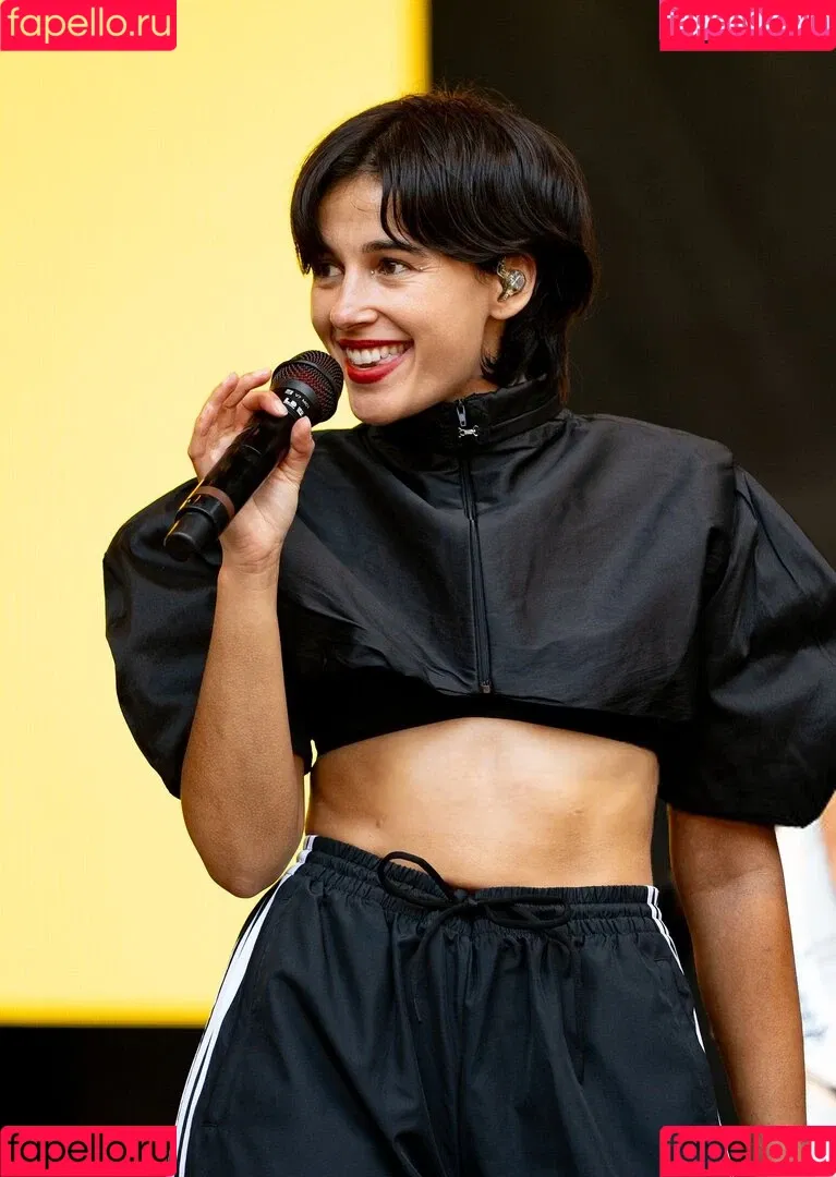 Naomi Scott / naomigscott Onlyfans Photo Gallery 