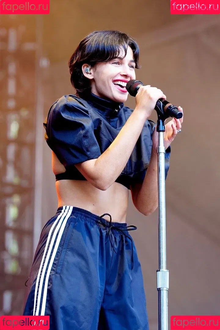 Naomi Scott / naomigscott Onlyfans Photo Gallery 