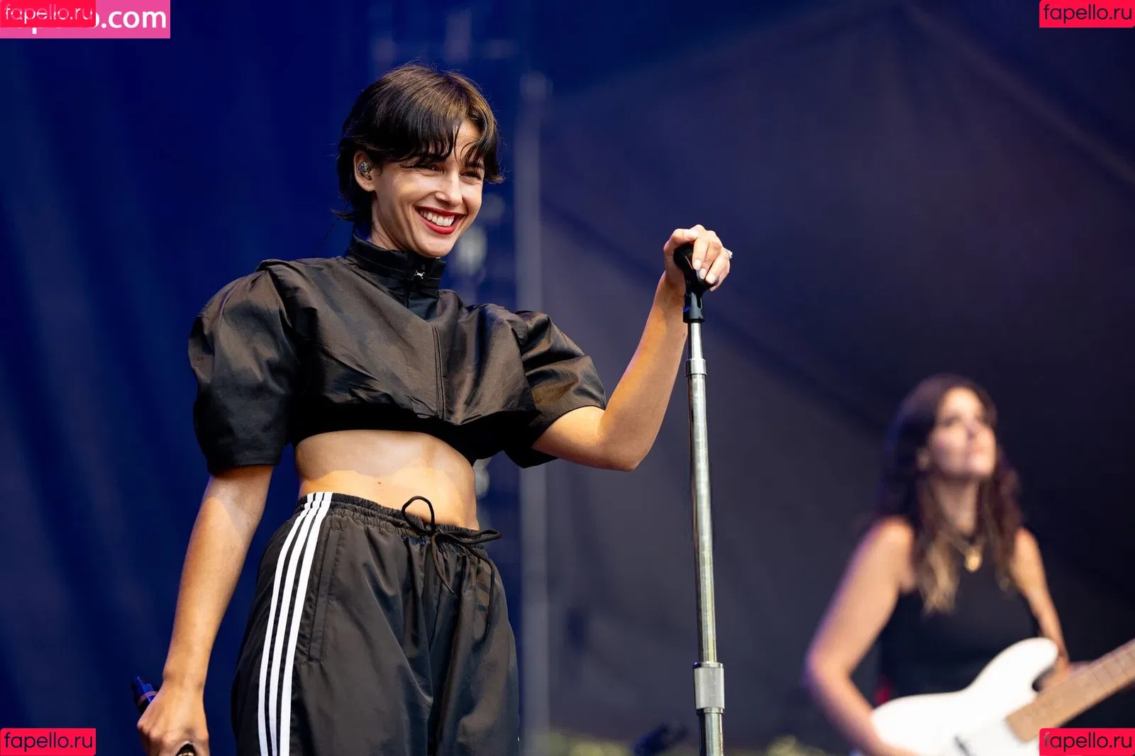 Naomi Scott / naomigscott Onlyfans Photo Gallery 