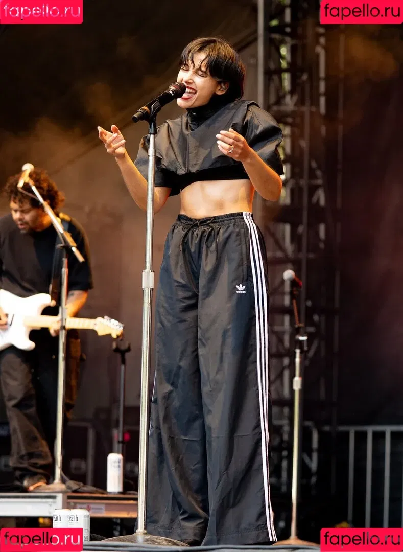 Naomi Scott / naomigscott Onlyfans Photo Gallery 