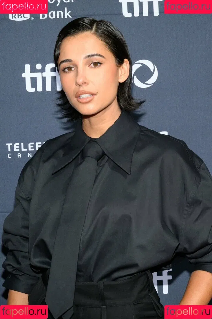 Naomi Scott / naomigscott Onlyfans Photo Gallery 