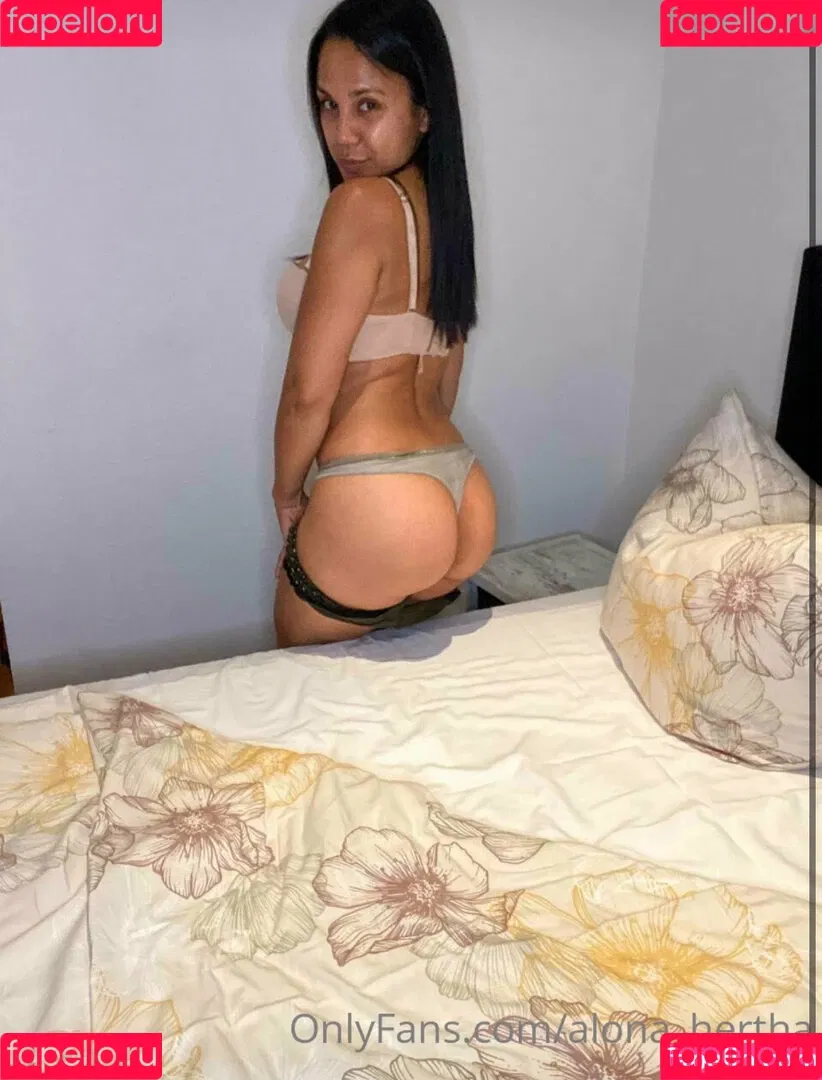 Alona Hertha / alona.hertha / alona_hertha Onlyfans Photo Gallery 